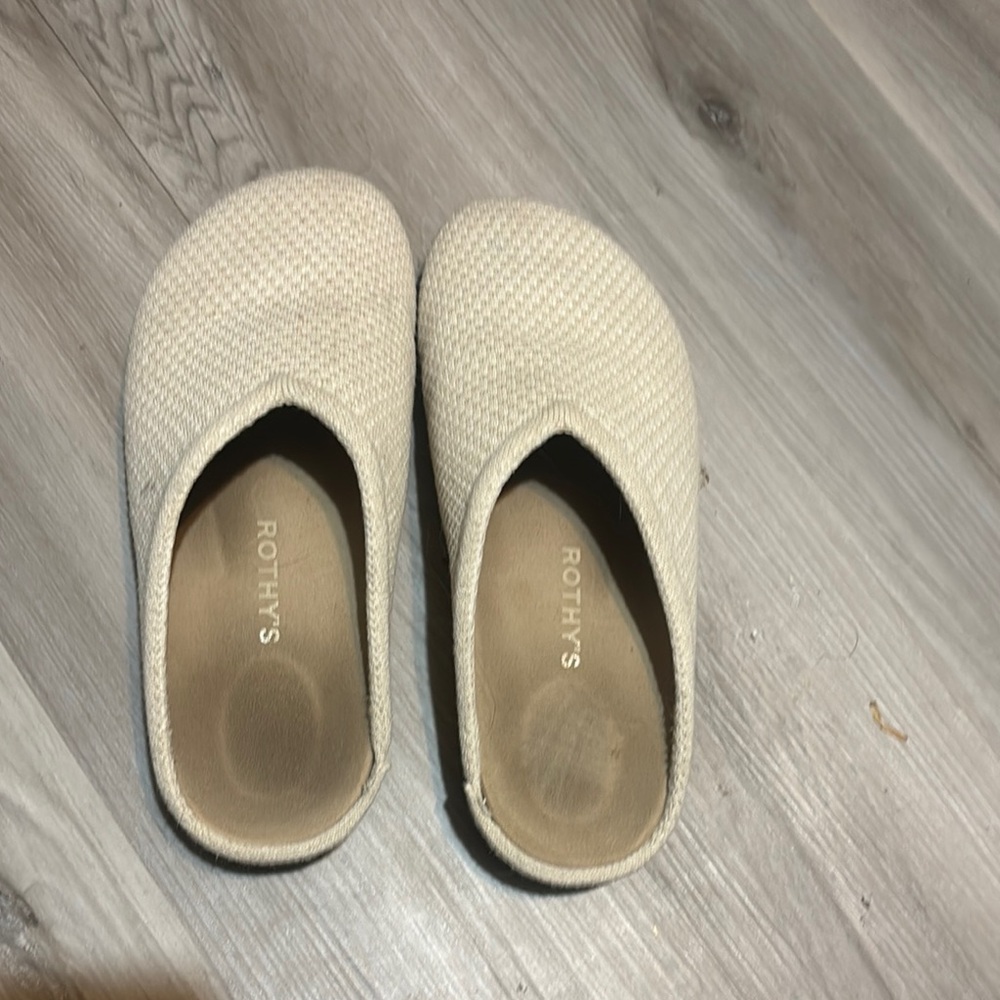 Rothy's Cream Slippers Breathable Slip-On Comfort